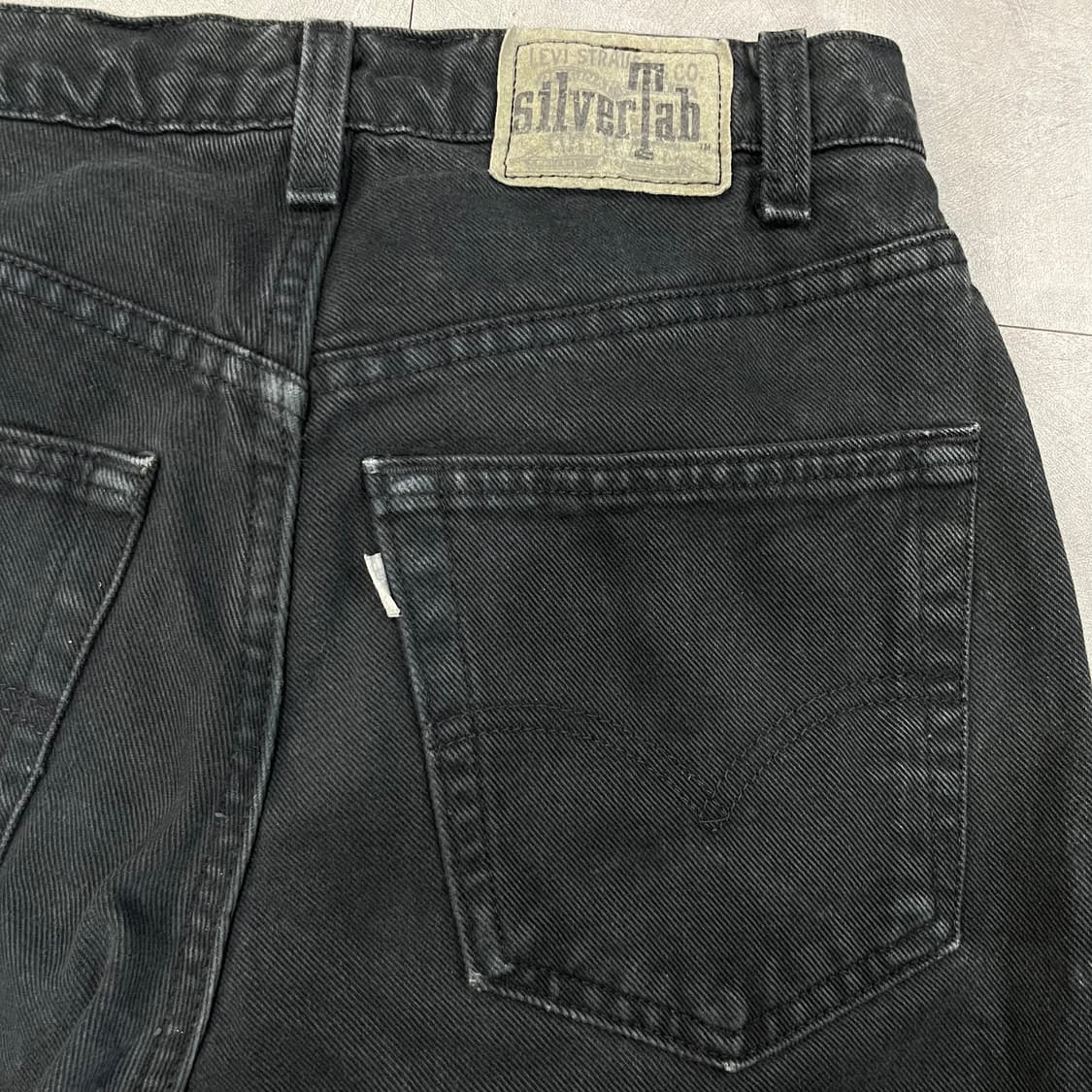 90s Levis 실버탭 블랙진 (31“) 상품이미지2