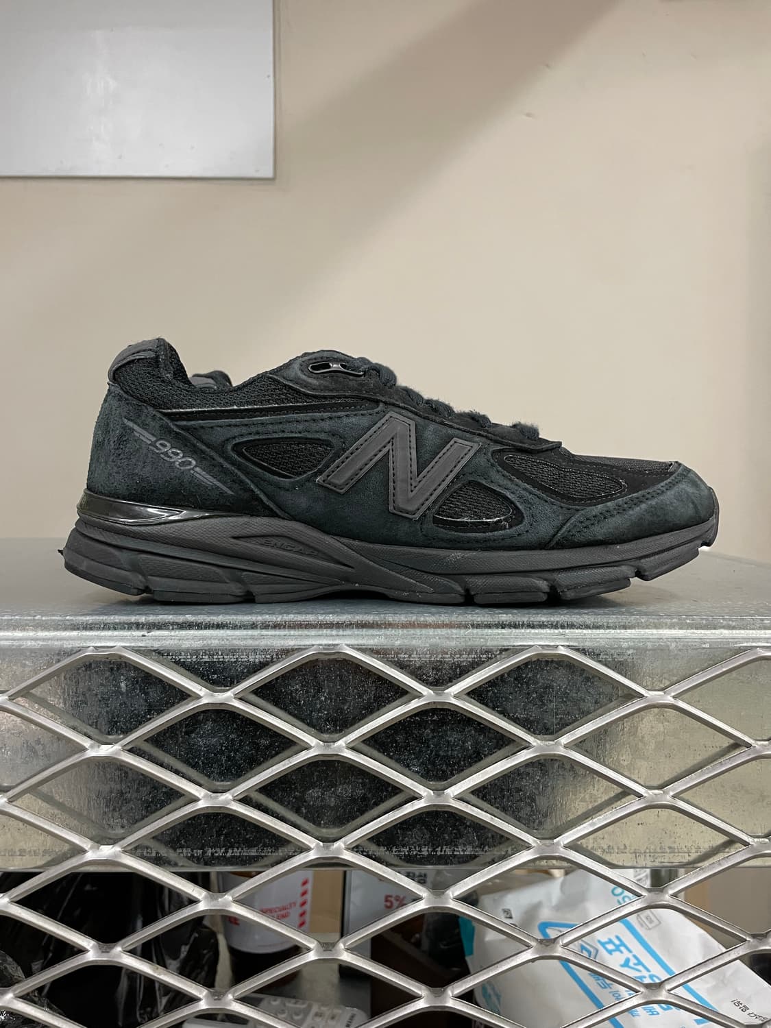 뉴발란스 990 트리플블랙 260 상품이미지4