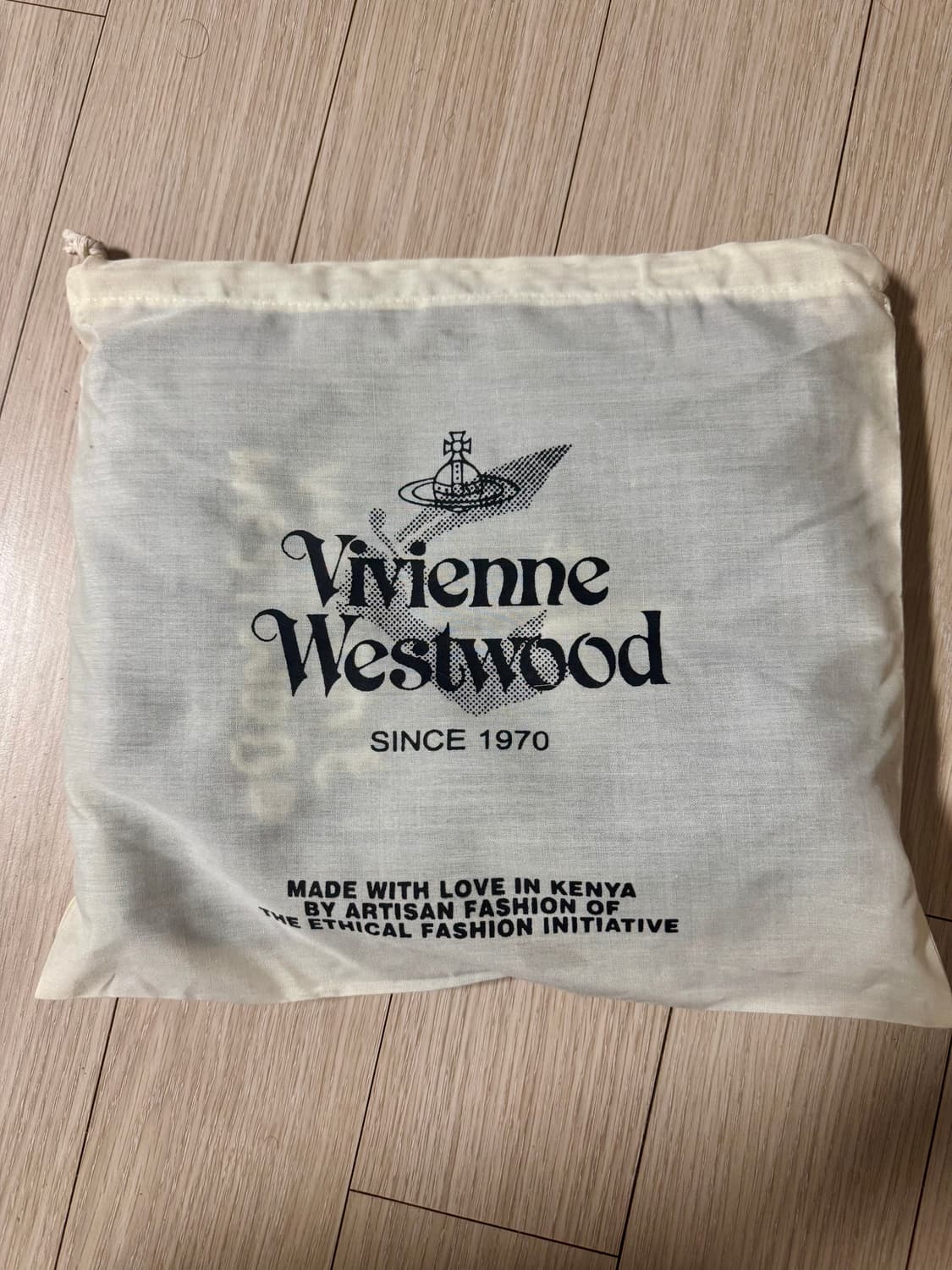 비비안웨스트우드 블랙 크로셰 크로스백 상품이미지4