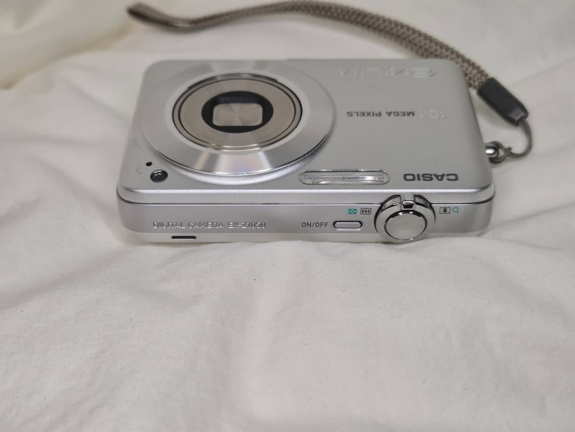 작례)르세라핌 은채픽✨️ 카시오 엑슬림 z1050 실버 판매합니다 🔮 상품이미지4