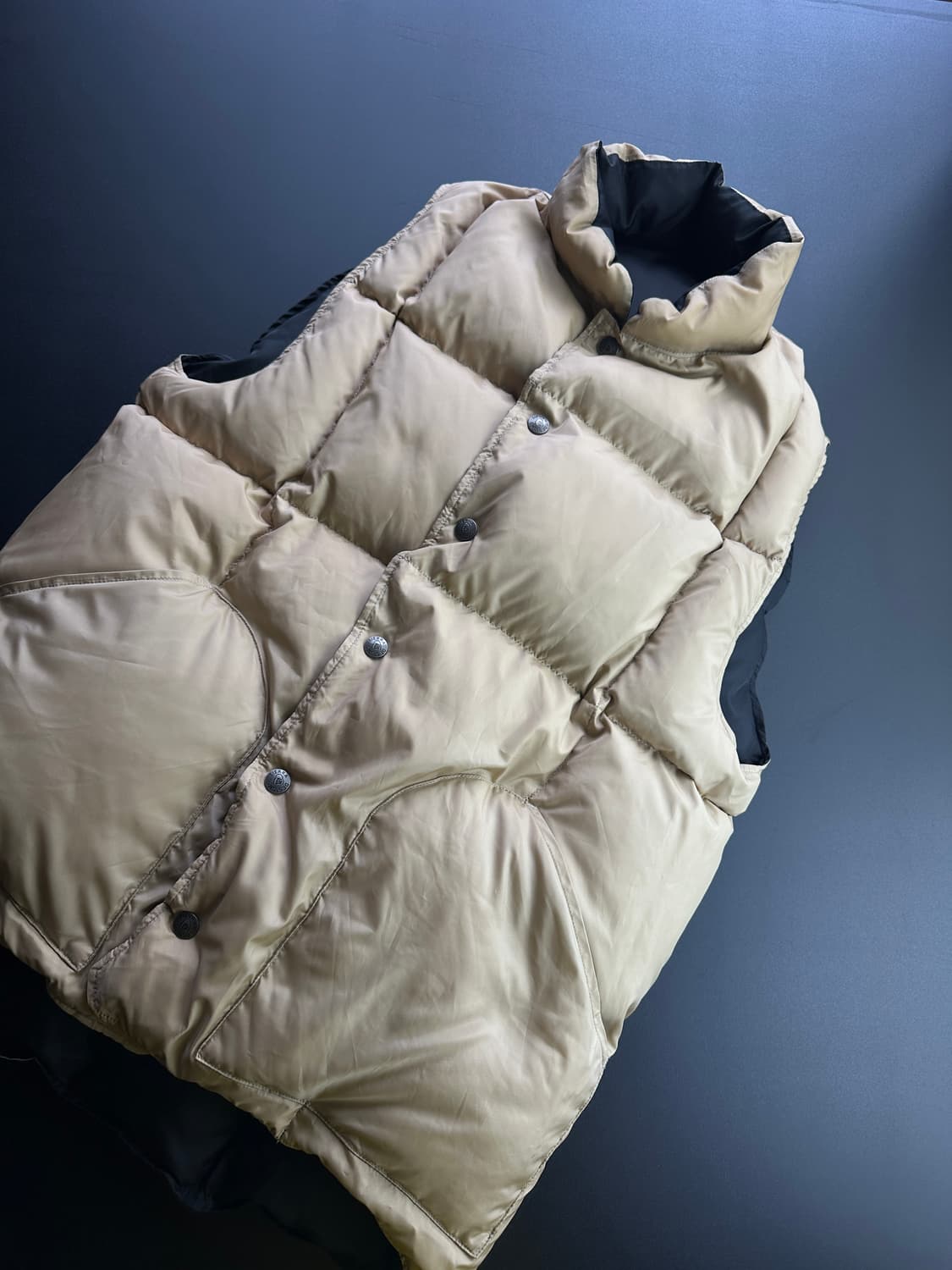 Beams x sierra design down vest 상품이미지5