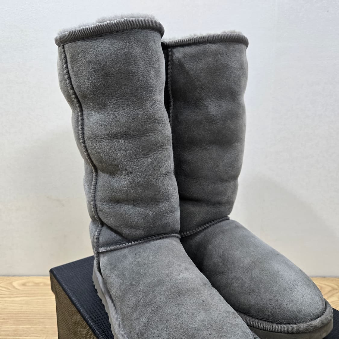 230 어그 UGG 클래식 톨 그레이 상품이미지6