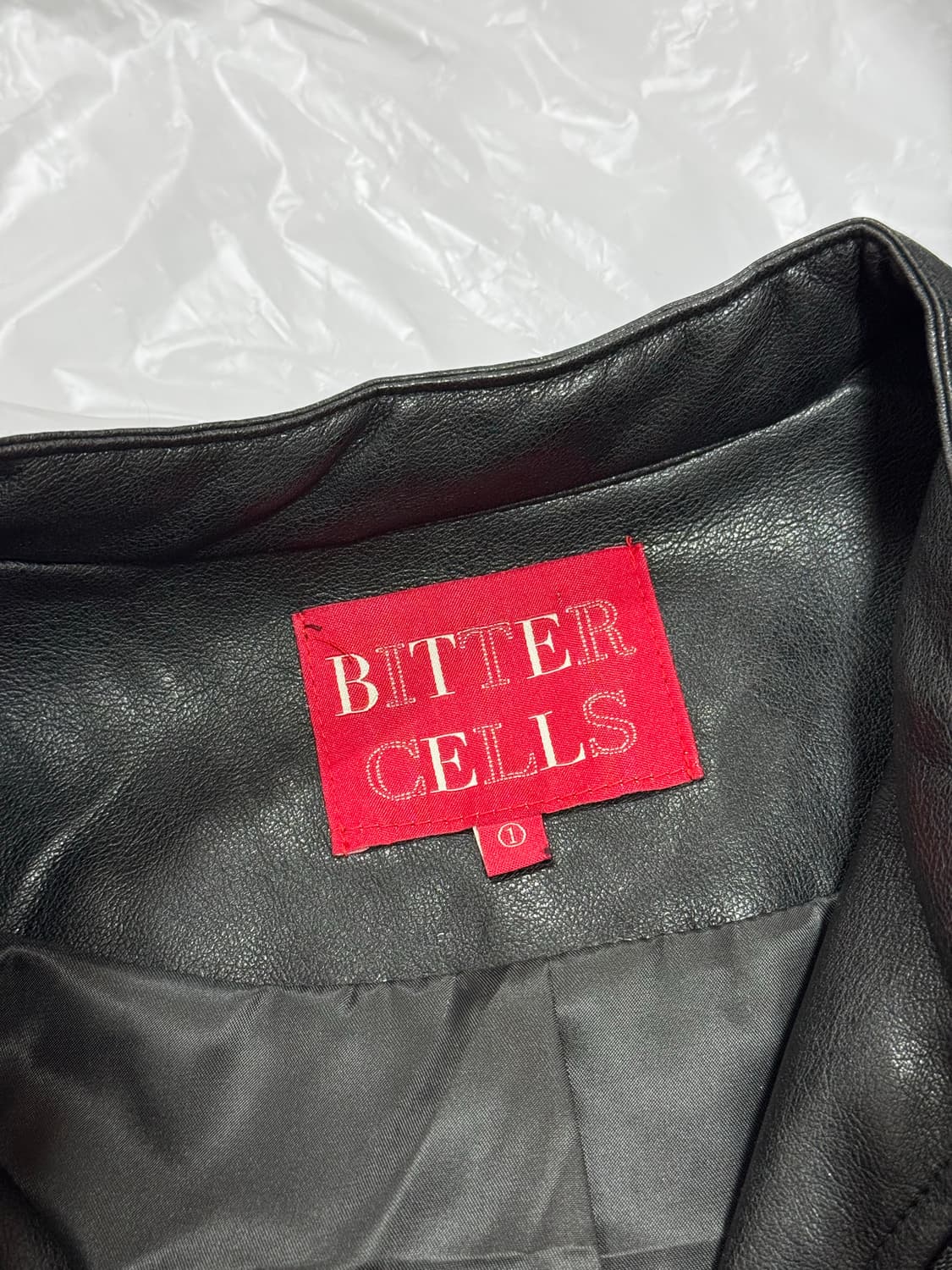 bitter cells 비터쉘즈 에코 레더 레이싱 자켓(제니착용) 상품이미지4