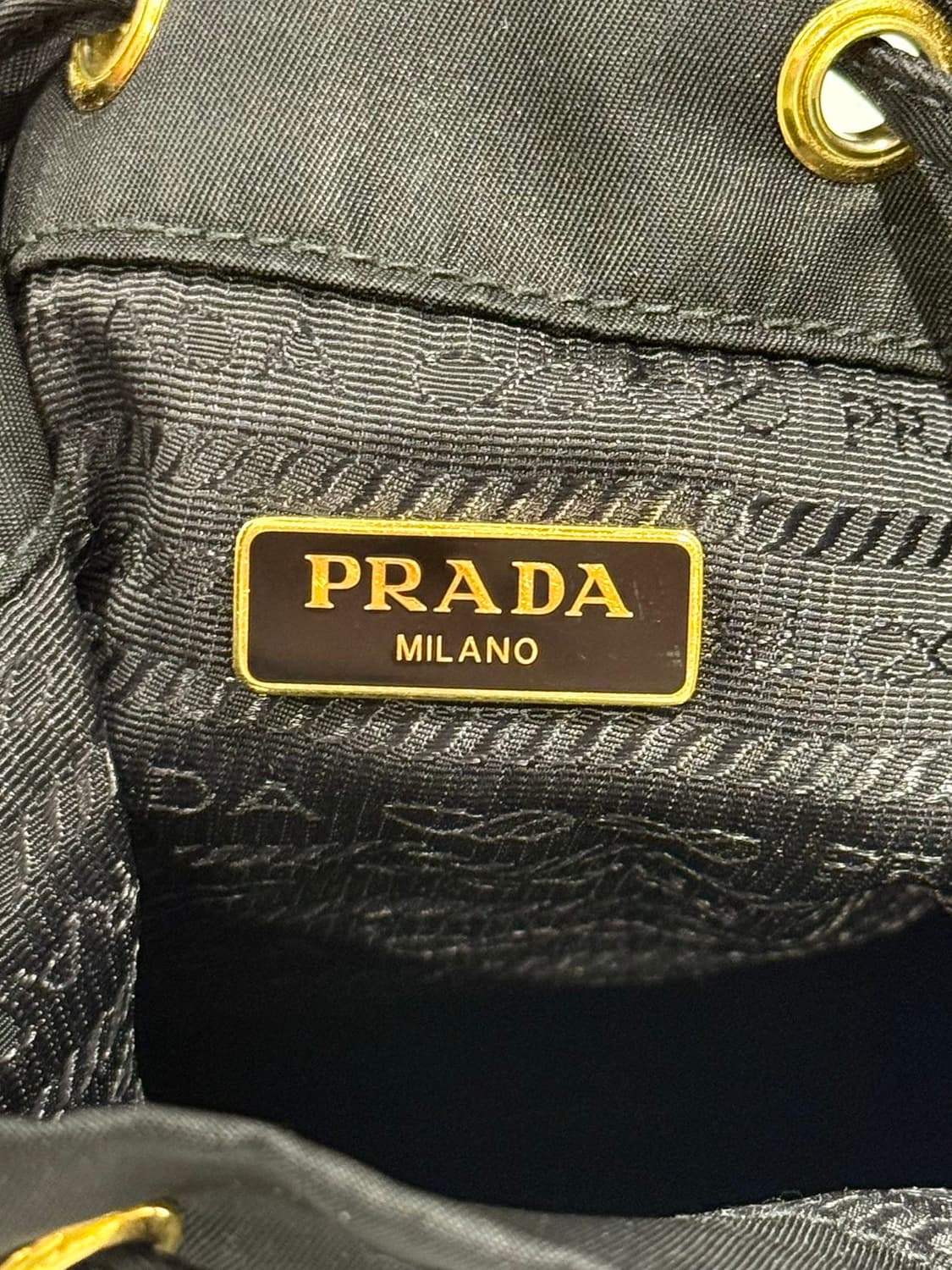 프라다 블랙 듀엣 포코노 리나일론 버킷백 상품이미지8