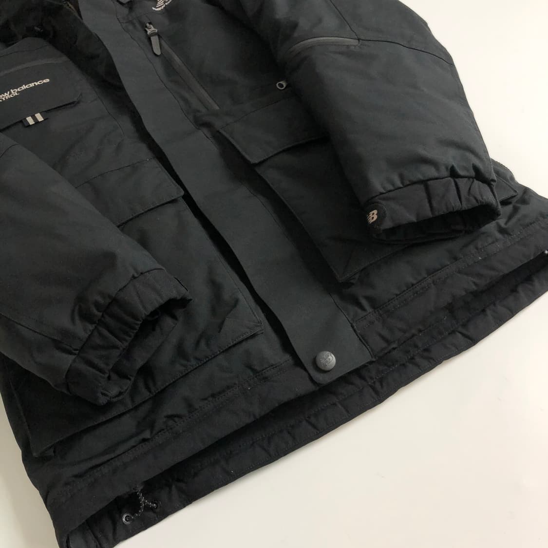 뉴발란스 페트롤 알레스카 패딩 L 상품이미지8