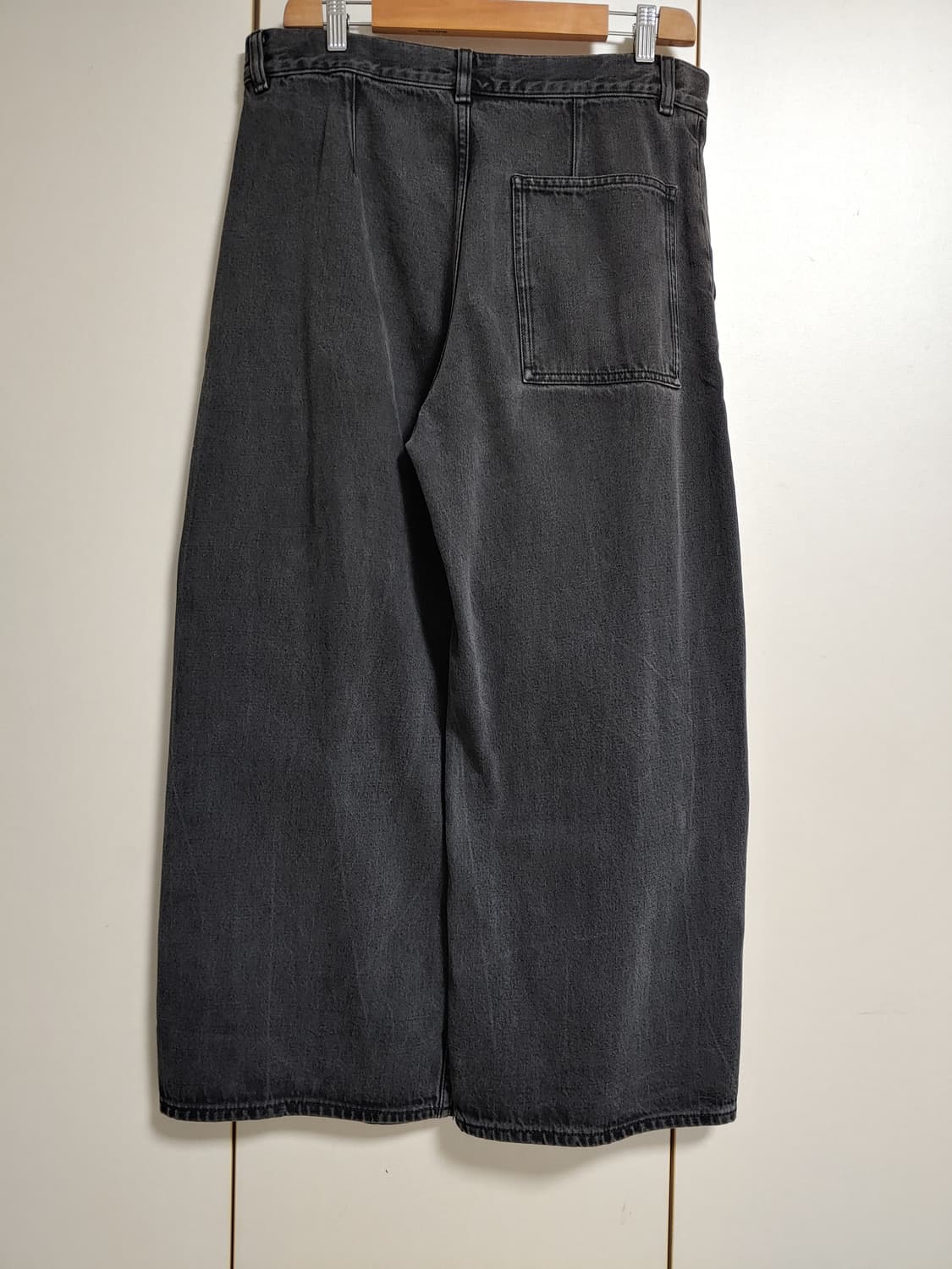 코스 COS 블랙데님 배럴 와이드레그 팬츠 상품이미지6