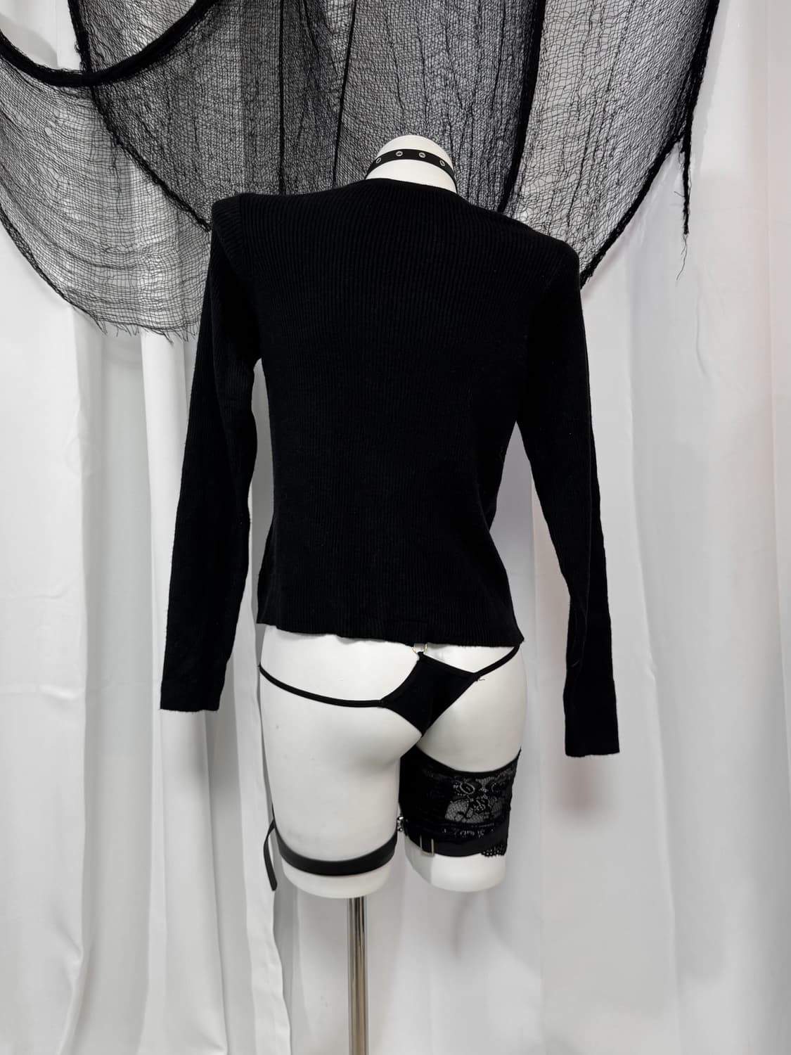 black t-shirt 상품이미지3