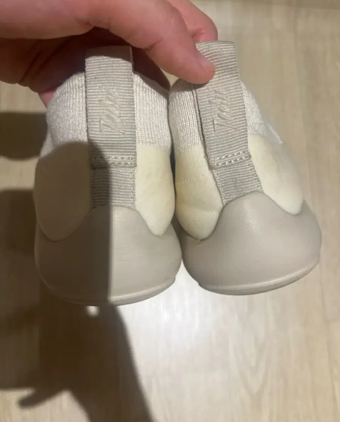 Tabi Footwear / TABI SANDAL: OFF-WHITE 상품이미지4