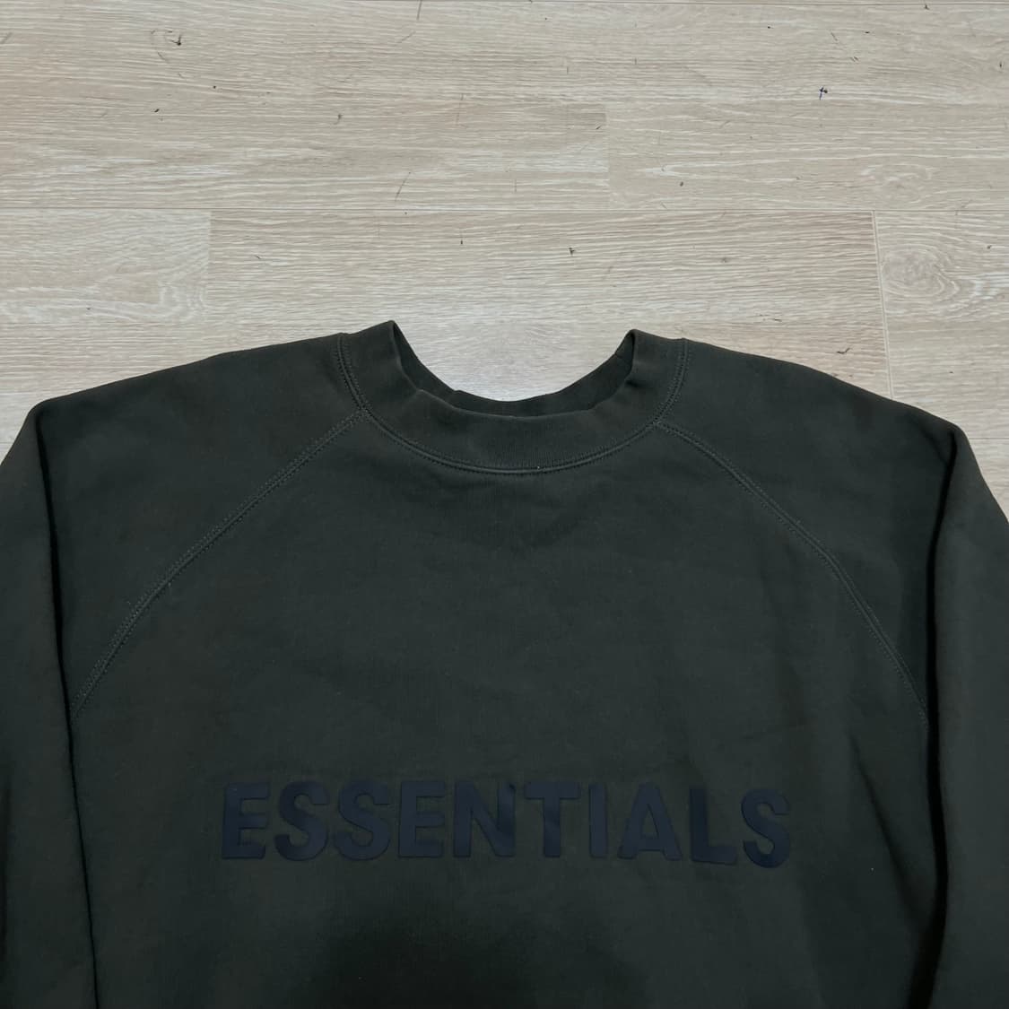 피어오브갓 에센셜 로고 기모 맨투맨 티셔츠 [다크카키] M/95 상품이미지2