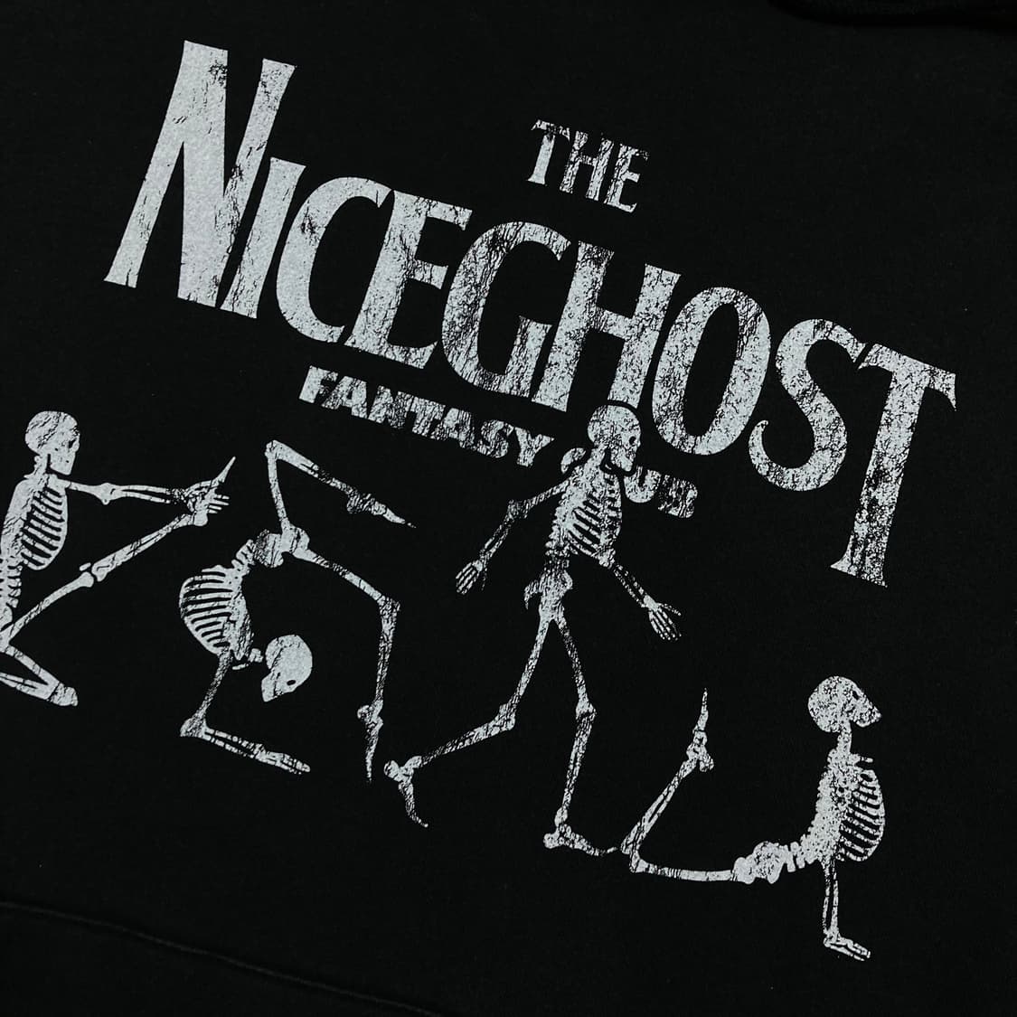 나이스 고스트 클럽 빅로고 블랙 후드티 상품이미지2