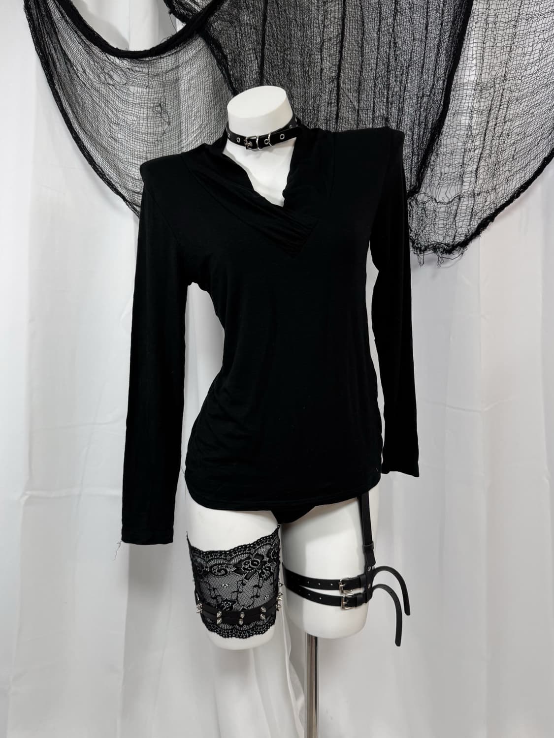 black t-shirt 상품이미지1