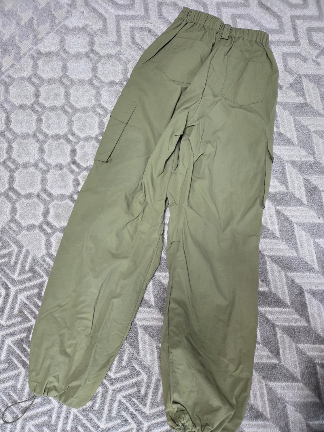 미드나잇무브
카키 카고 나일론 조거팬츠 상품이미지2