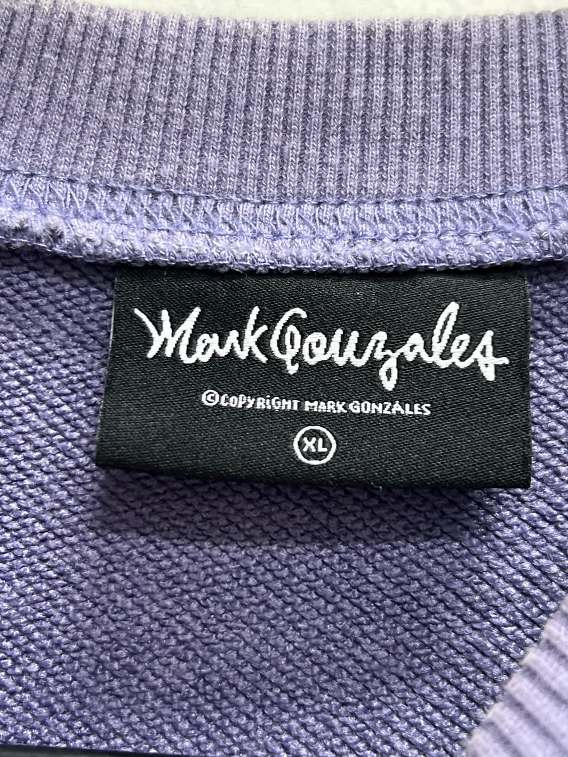 마크곤잘레스 맨투맨 연보라 상품이미지4