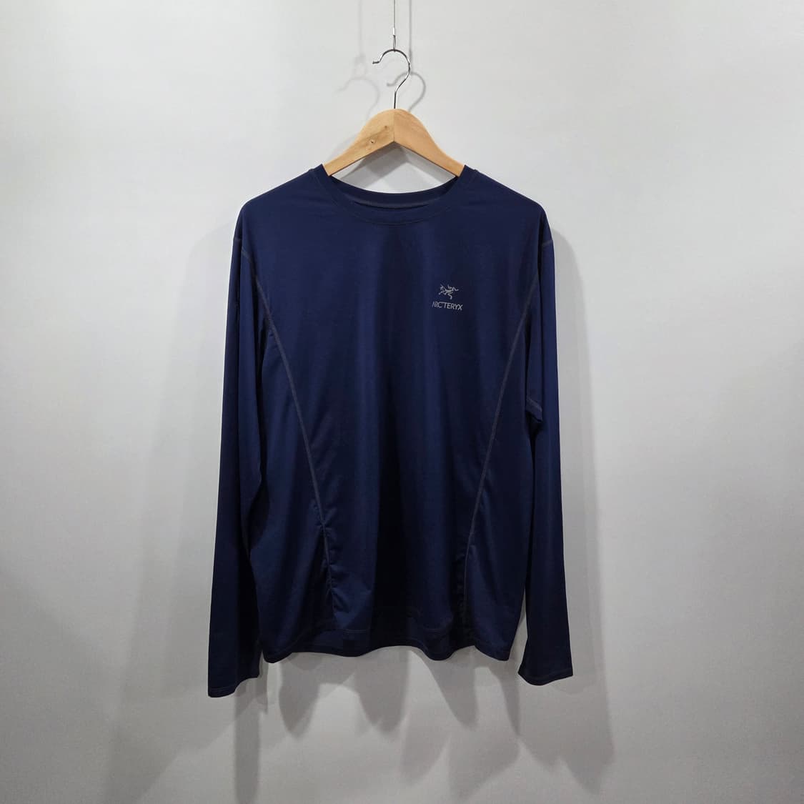 아크테릭스 이더크루 L 상품이미지1