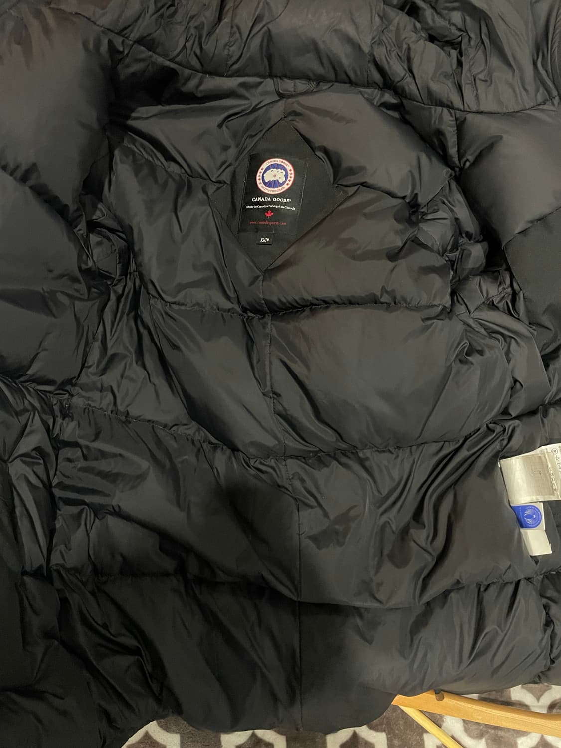 캐나다구스 사토 파카 논퍼 블랙 패딩 XS 정품 상품이미지4