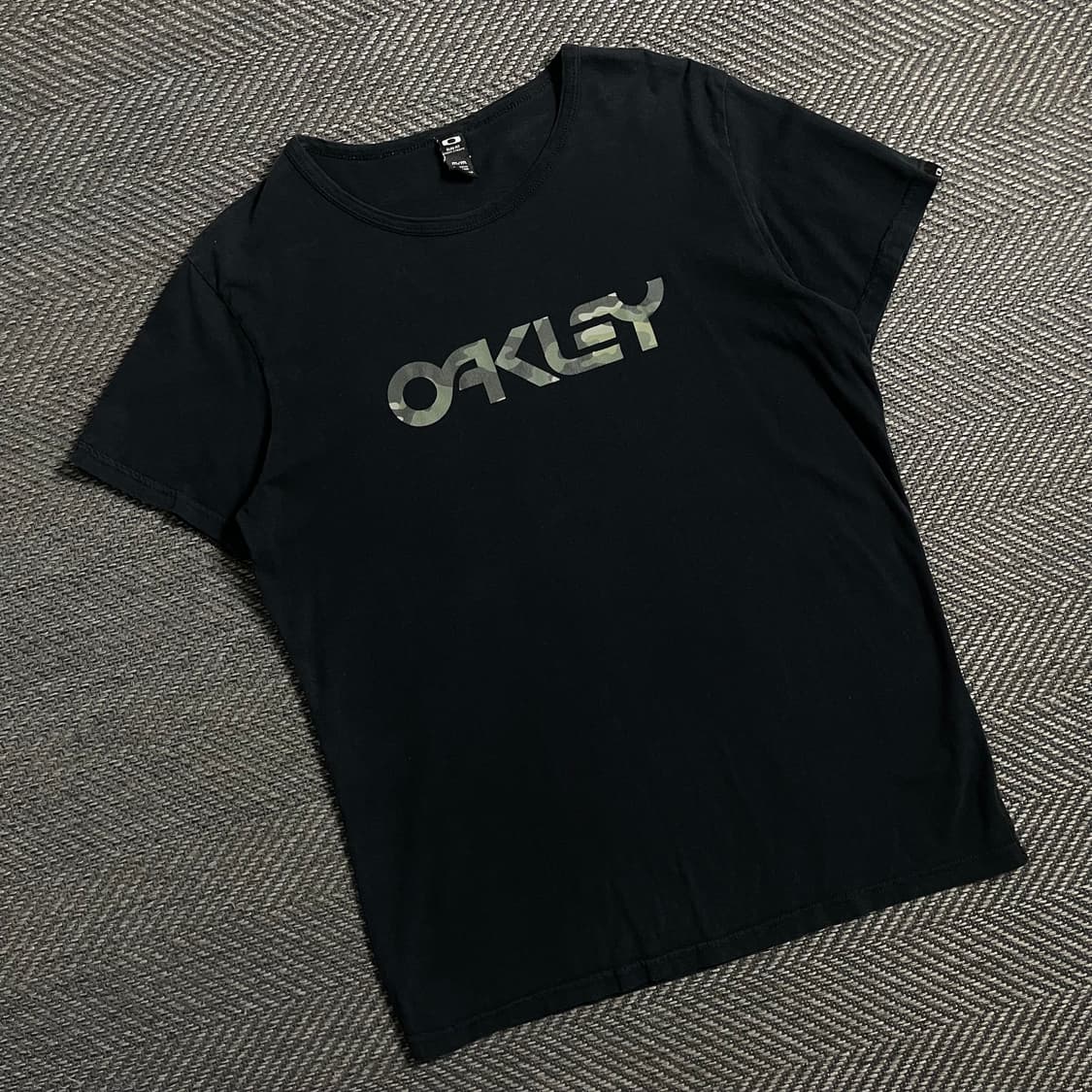 오클리 카모 로고 Mark II 반팔 티셔츠y 4976 상품이미지1
