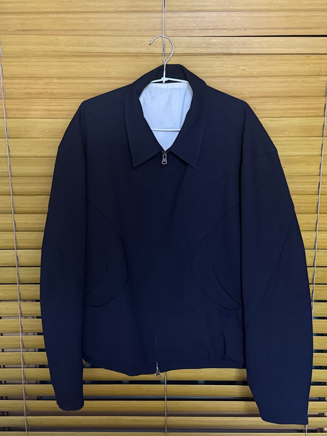 쿠어 (coor) 트위스트 패널드 블루종 점퍼 (워시드블랙) 상품이미지4