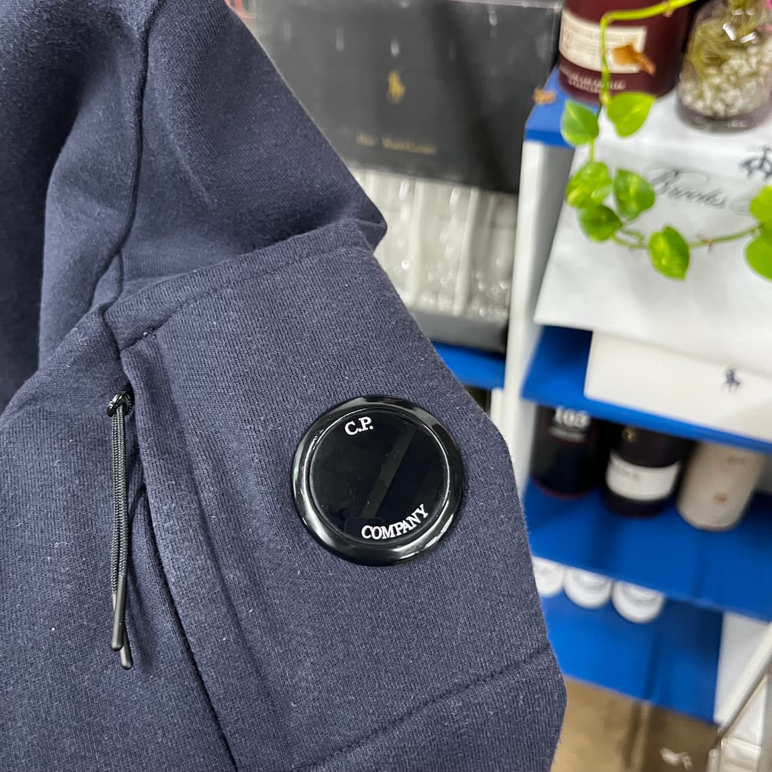 Cp컴퍼니 렌즈와펜 맨투맨 XL 상품이미지3