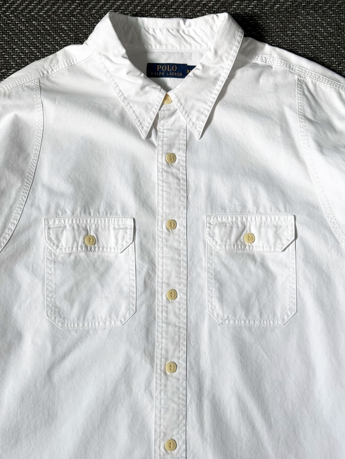 폴로 랄프로렌 화이트 유틸리티 투포켓 셔츠 (105-110) 상품이미지2