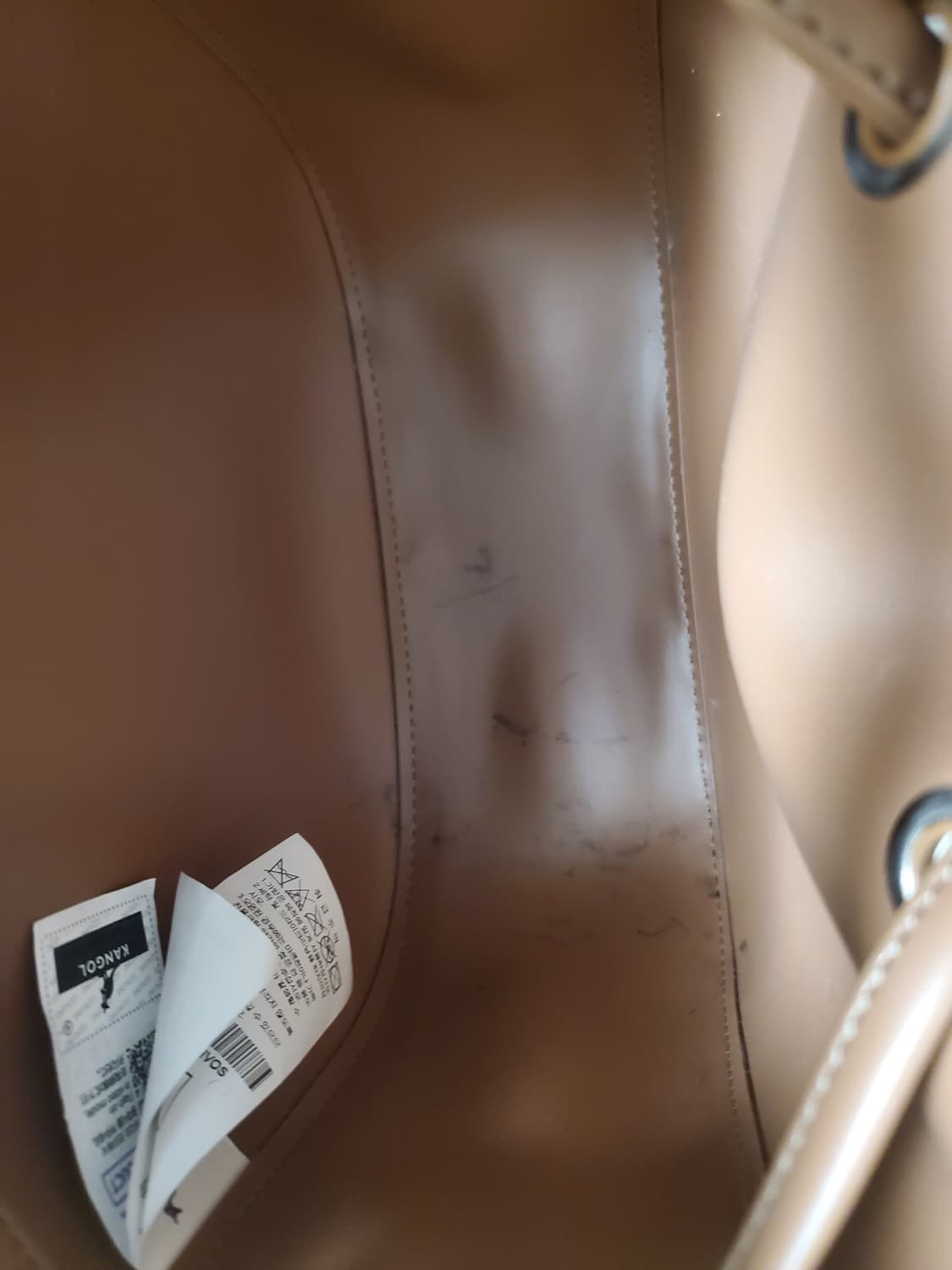 캉골 듀오 캔버스 버켓백 KPEB-TB39120

눈에 잘안보이는 미세  상품이미지10