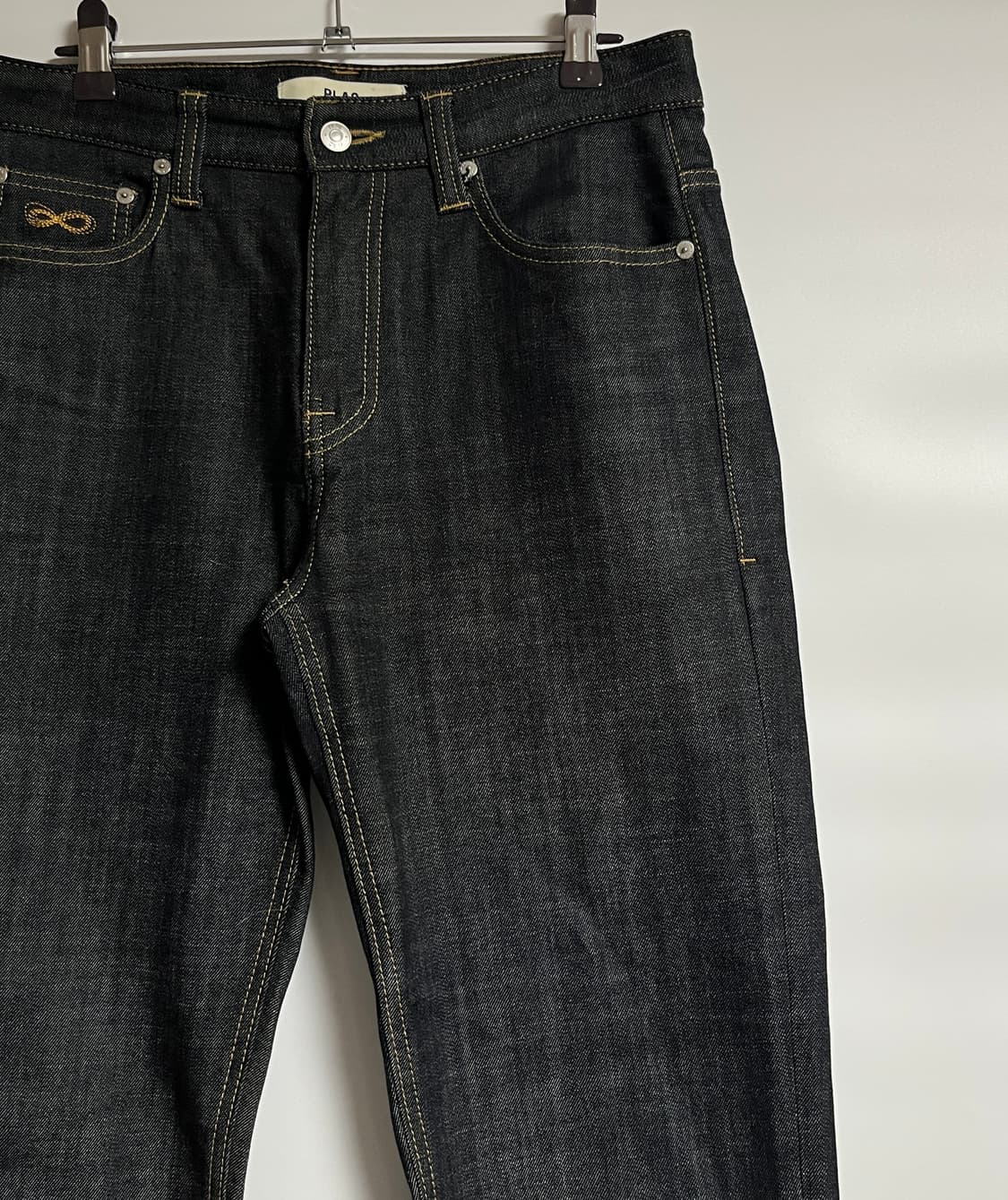 공용 플랙진 테이퍼드핏 흑청 생지 데님 팬츠 청바지 30 상품이미지4