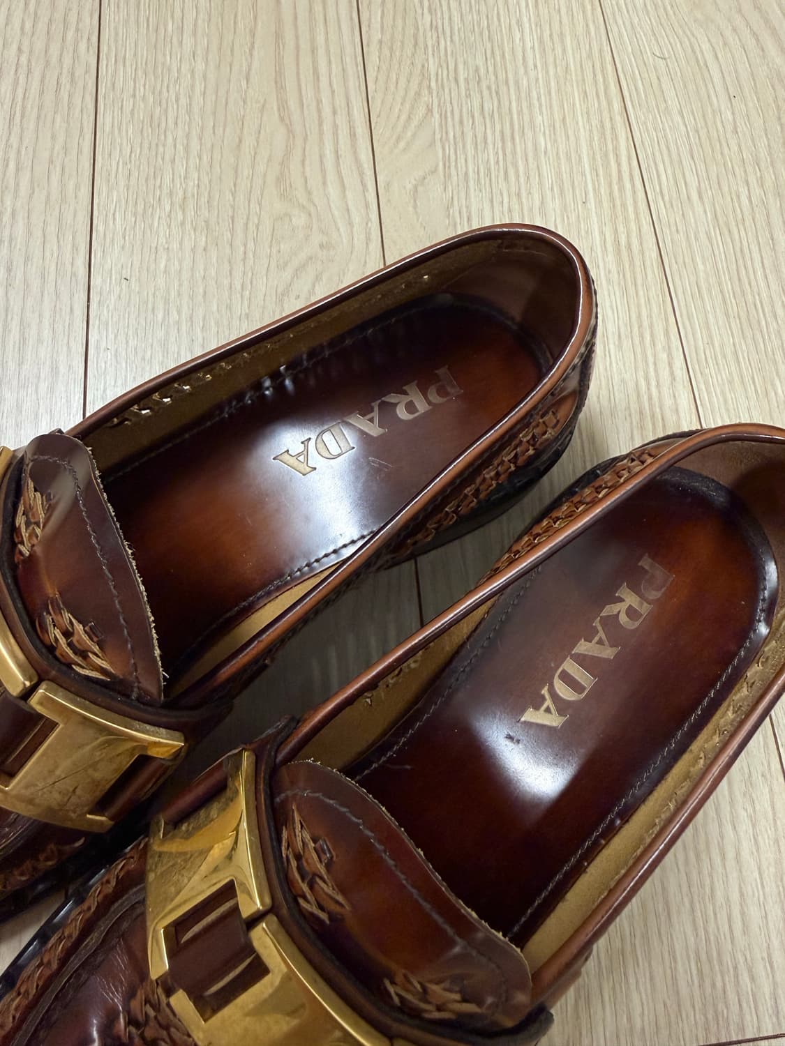 prada 프라다 브라운 로퍼 37사이즈 판매합니다 :) 상품이미지8