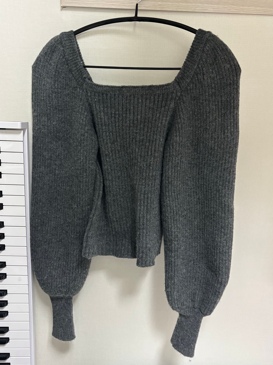 리피트 퍼프 니트 상품이미지1