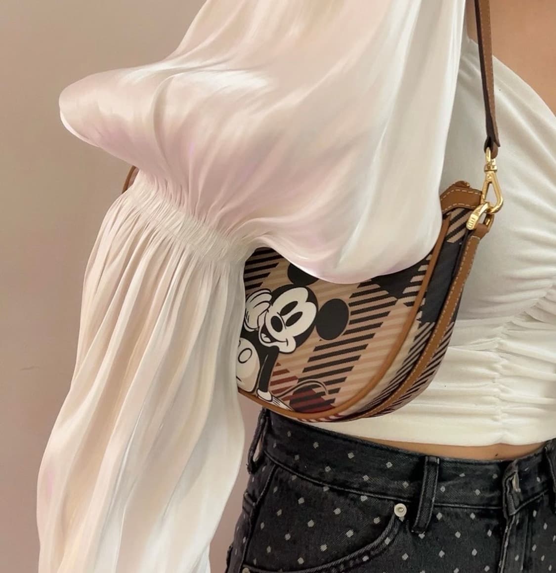 닥스 x 미키마우스  DAKS × Disney 콜라보 미니 숄더백(새상품 상품이미지3