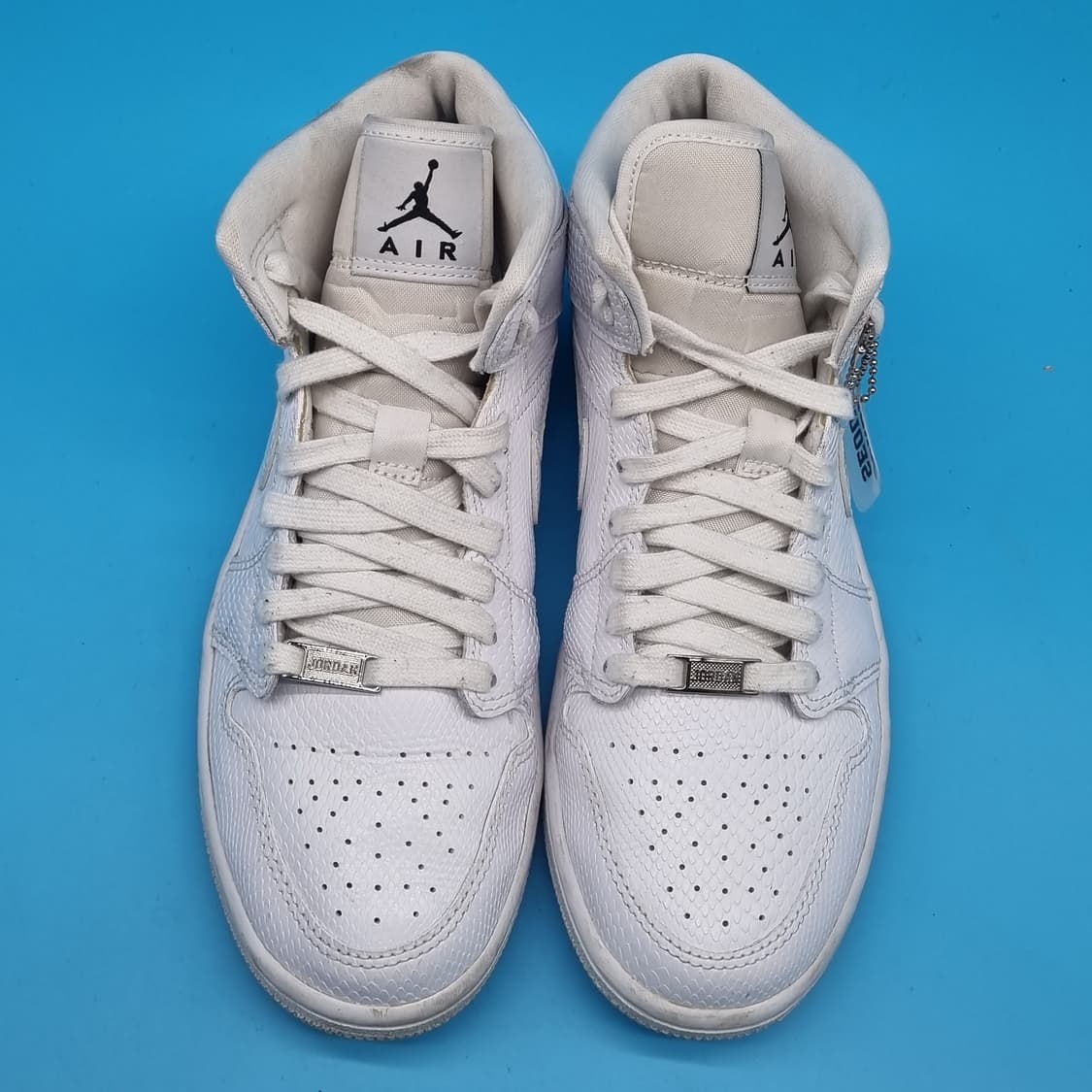 h 나이키 에어조던1 미드245 상품이미지2