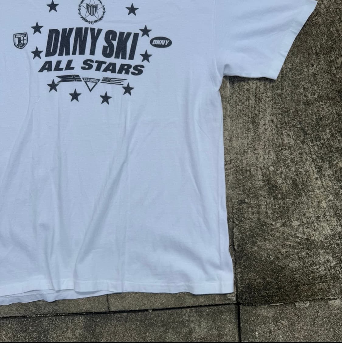 [XL] 90s DKNY 프린트 반팔티 상품이미지4