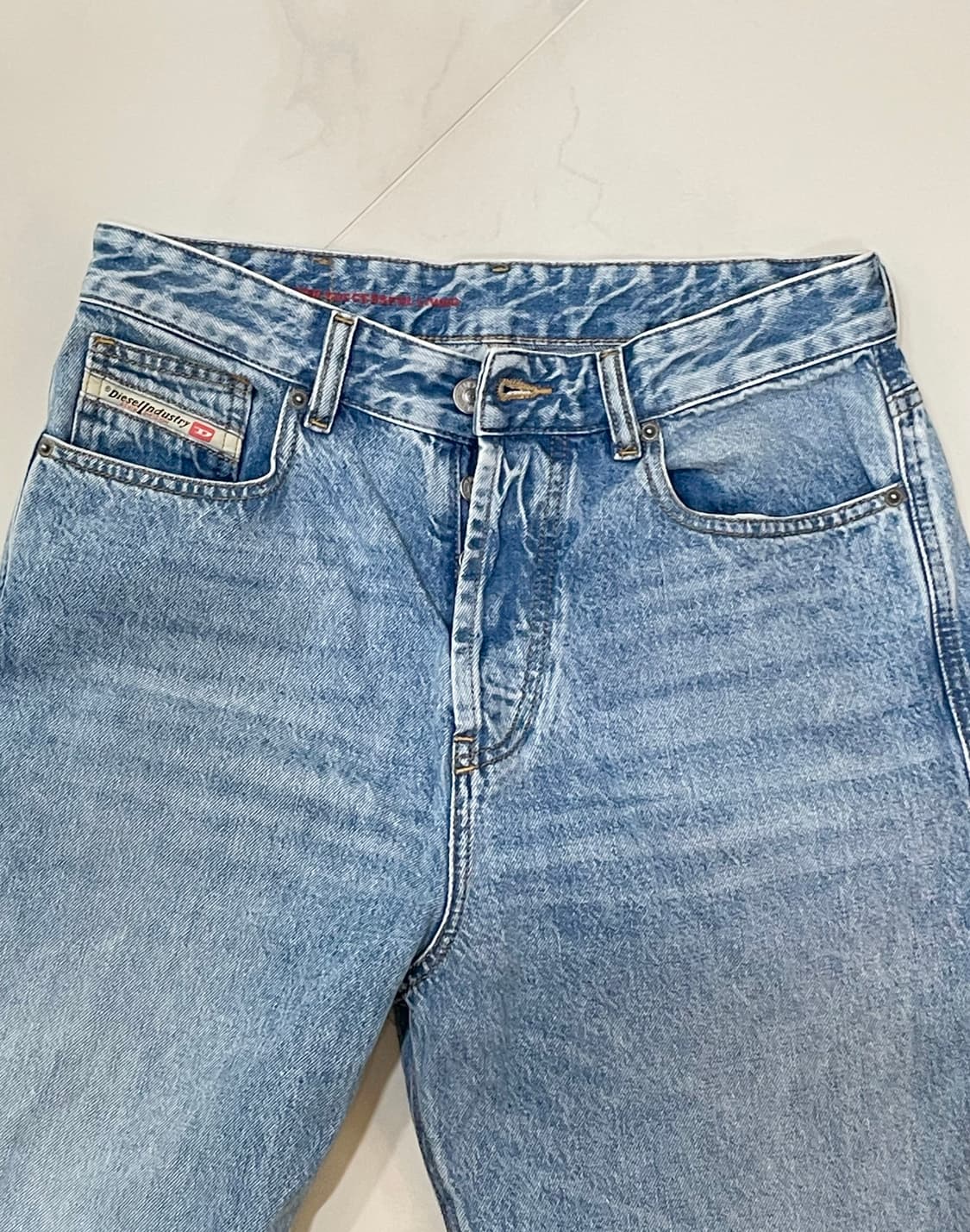 디젤 연청 워시드 와이드핏 팬츠 상품이미지5