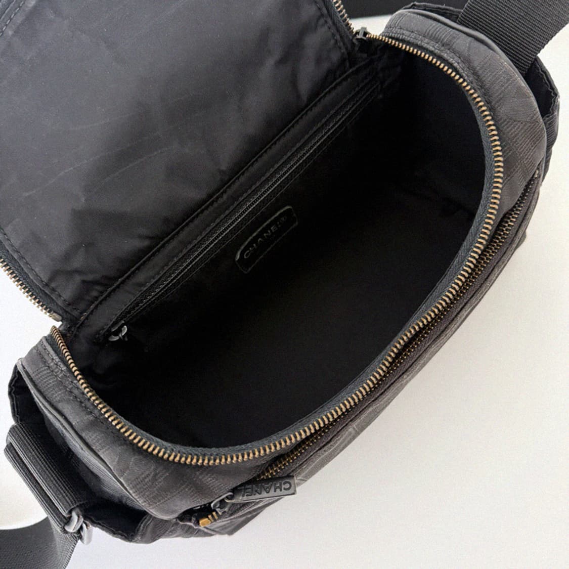 샤넬 뉴 트래블라인 블랙 카메라백 크로스백 상품이미지7