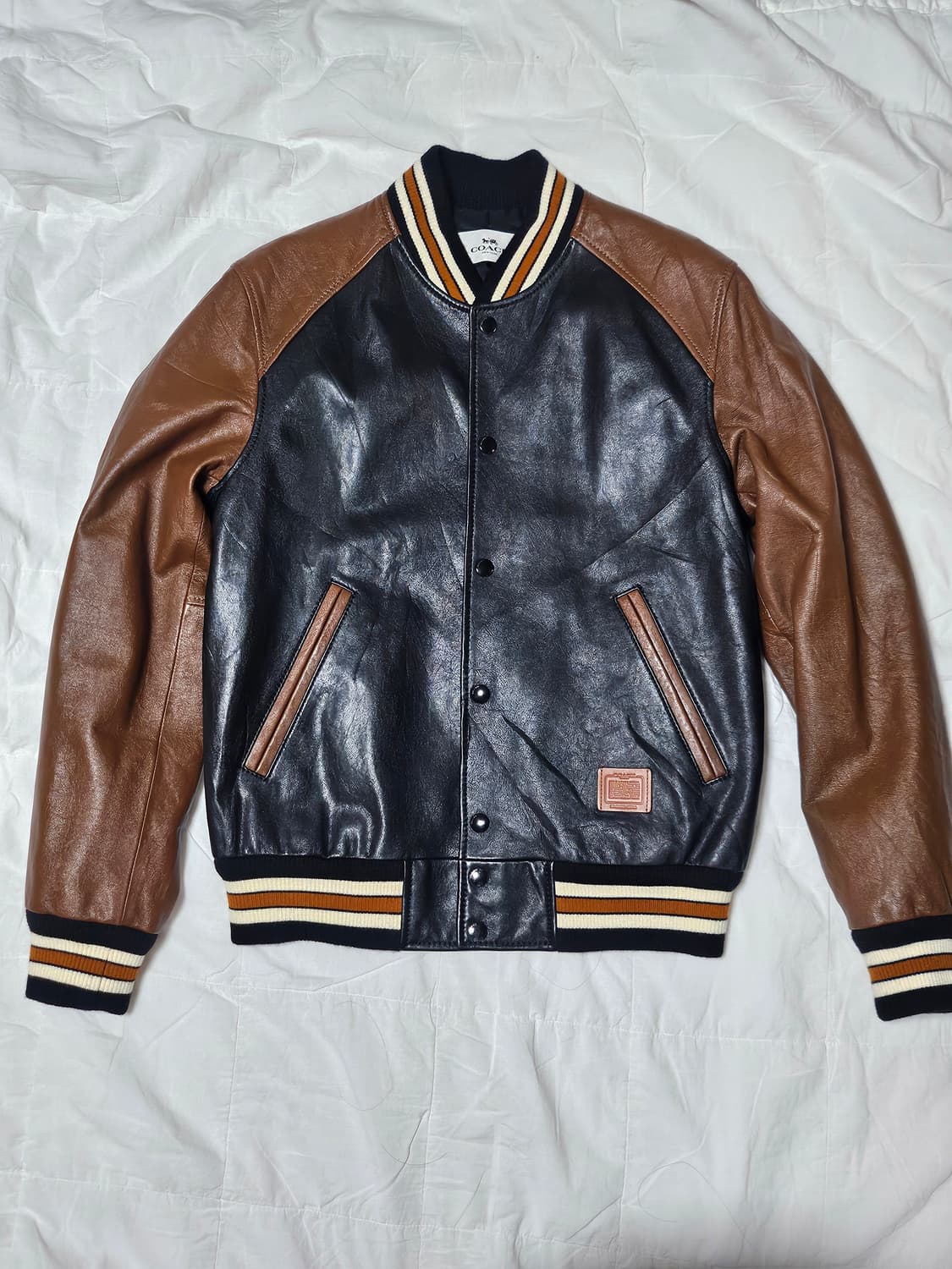 코치 레더 바시티 자켓 상품이미지1