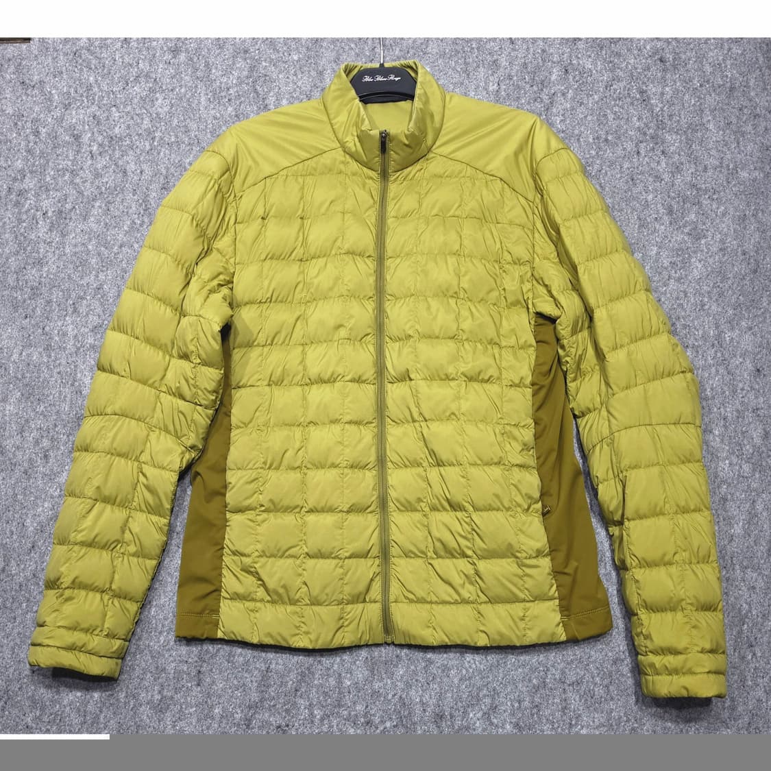 아크테릭스 구스다운 경량패딩 자켓 M 상품이미지1