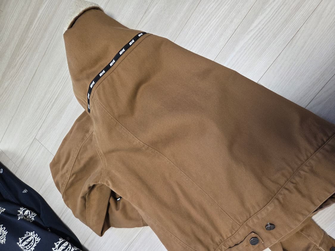네이스티킥 점퍼 상품이미지4
