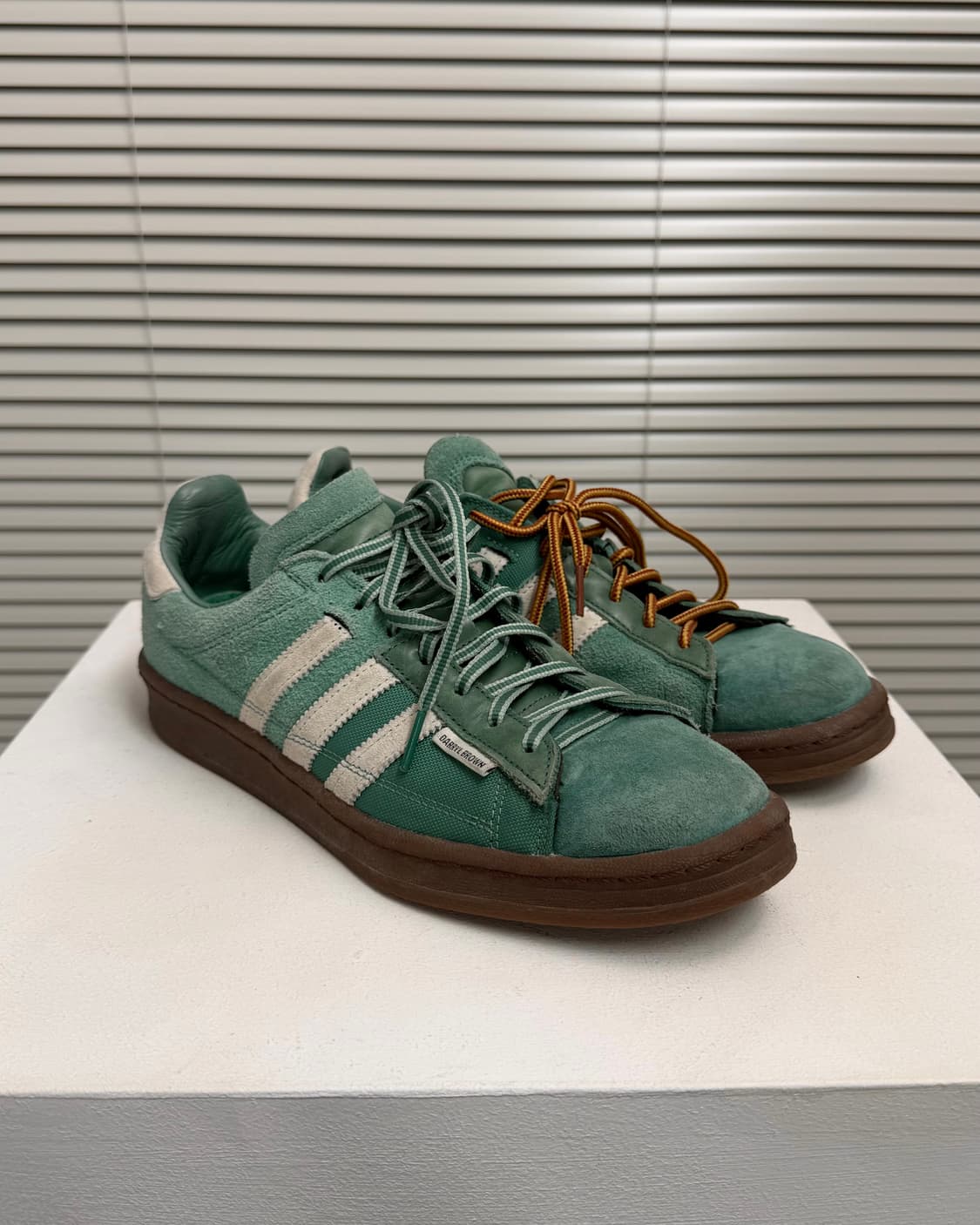 아디다스 x 대릴 브라운 캠퍼스 80 상품이미지3