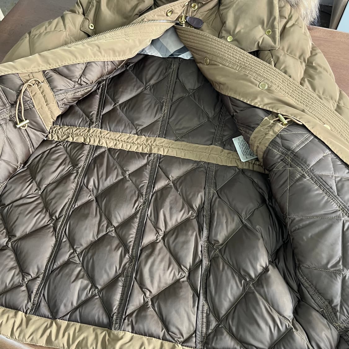 버버리브릿 우먼 구스다운 패딩점퍼 M 상품이미지6