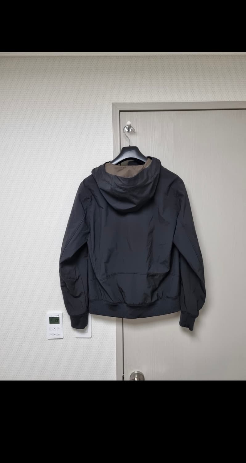 cp컴퍼니 바람막이 팝니다 상품이미지2