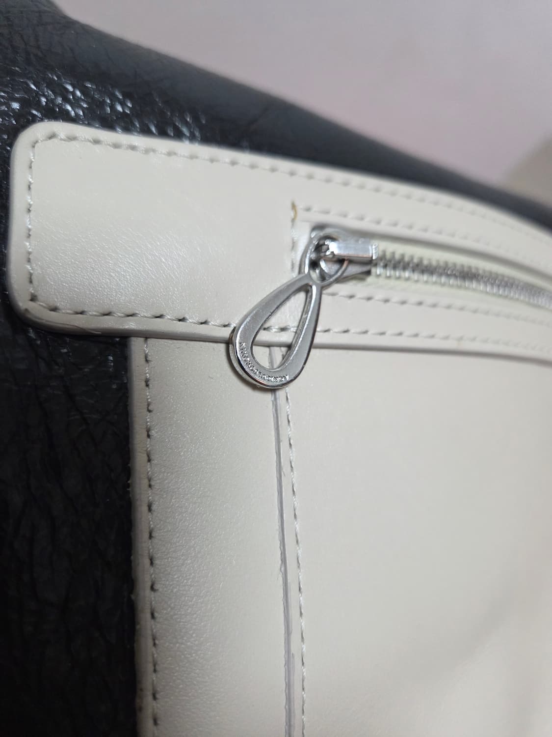 키코 코스타디노브 deltum 레더백 상품이미지5