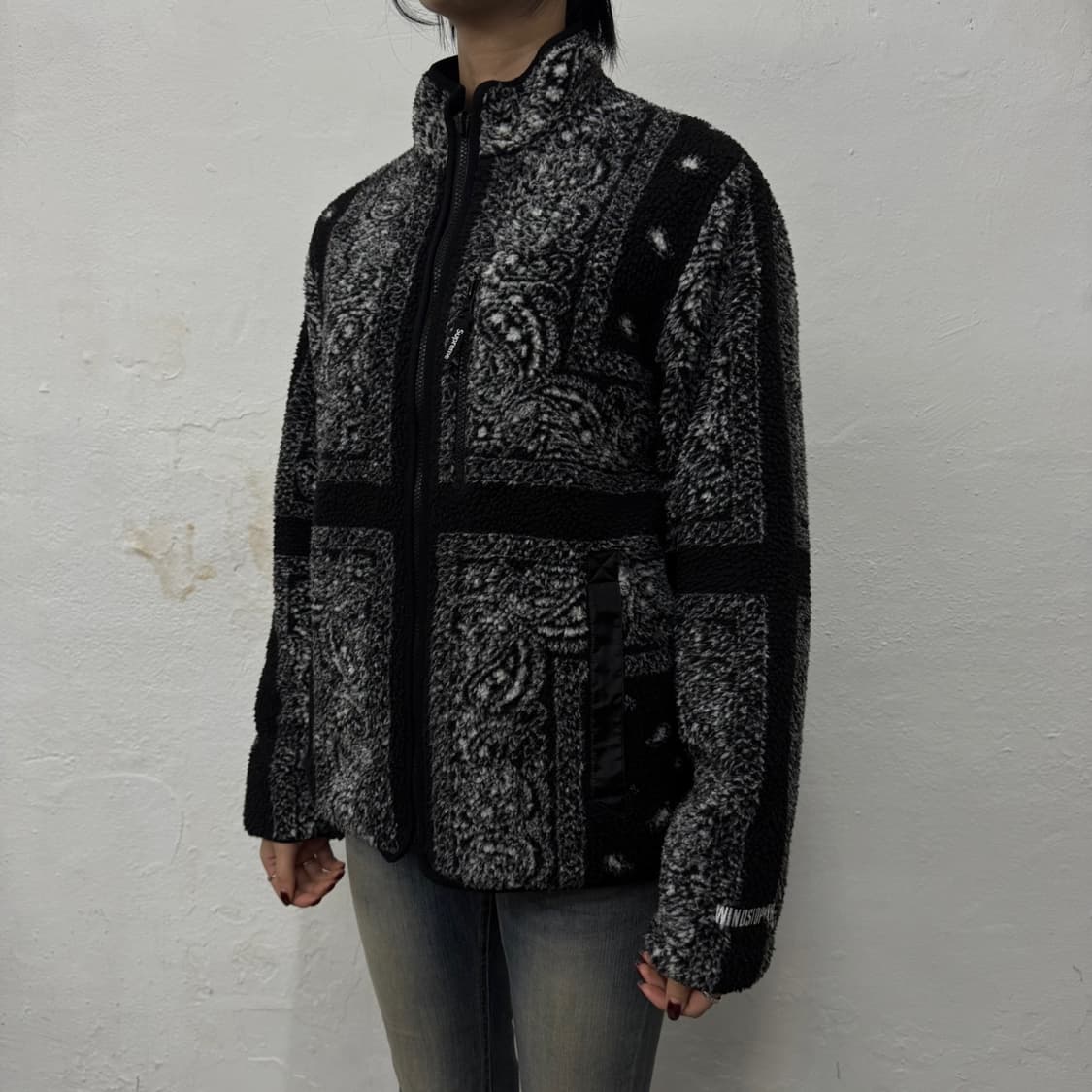 슈프림 19fw week3 블랙 페이즐리 립스탑 리버시블 윈드스토퍼 자켓 상품이미지1