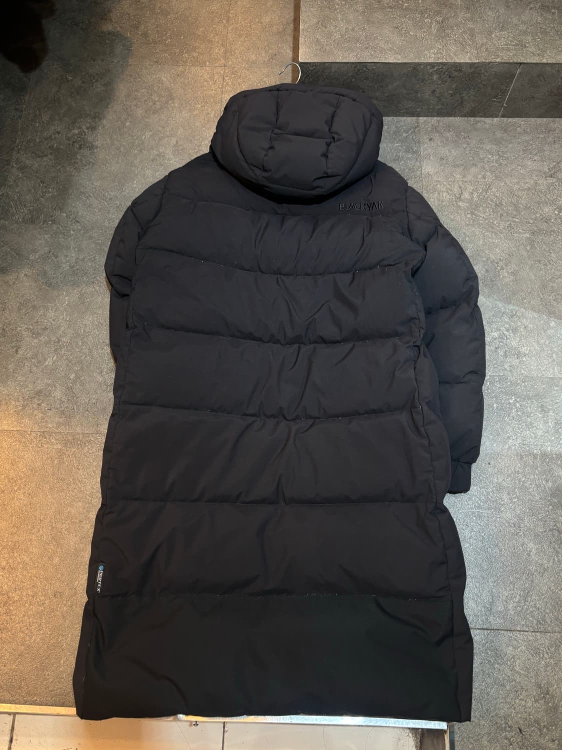 블랙야크 구스다운 롱패딩 블랙 110사이즈 상품이미지3