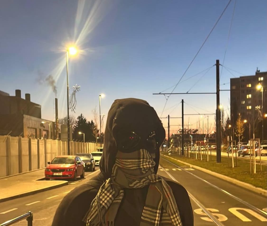 C.P 컴퍼니 고글 후드 집업 m사이즈 판매합니다 상품이미지1