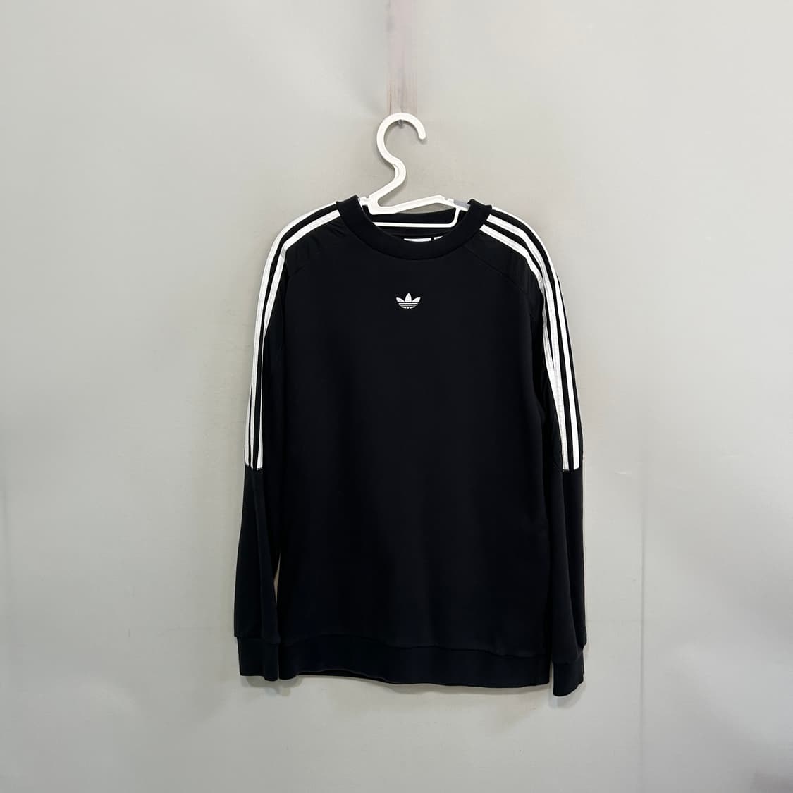 아디다스 파이어버드 맨투맨 100 블랙 상품이미지1