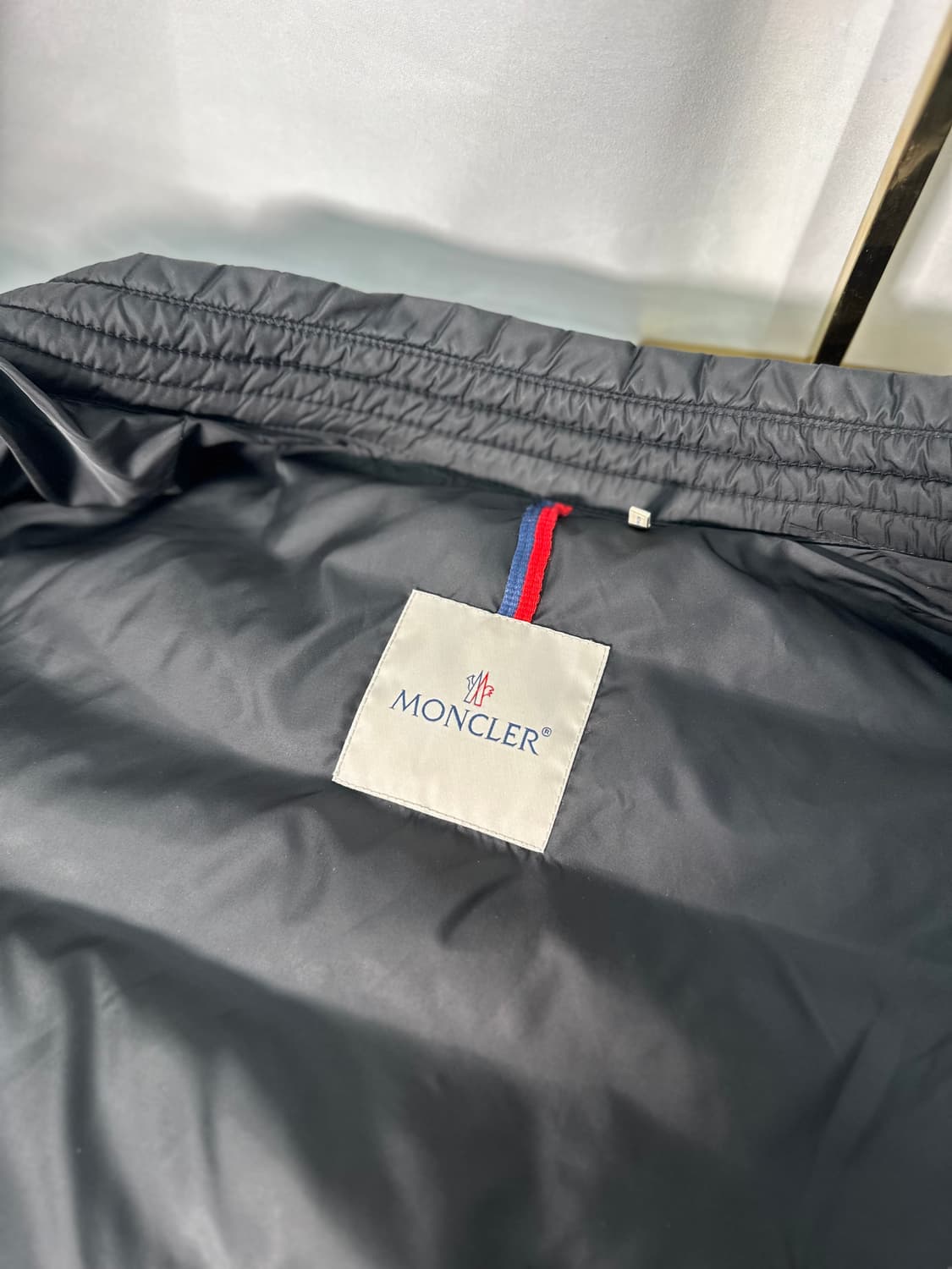 몽클레어 아미오 패딩 4 상품이미지6