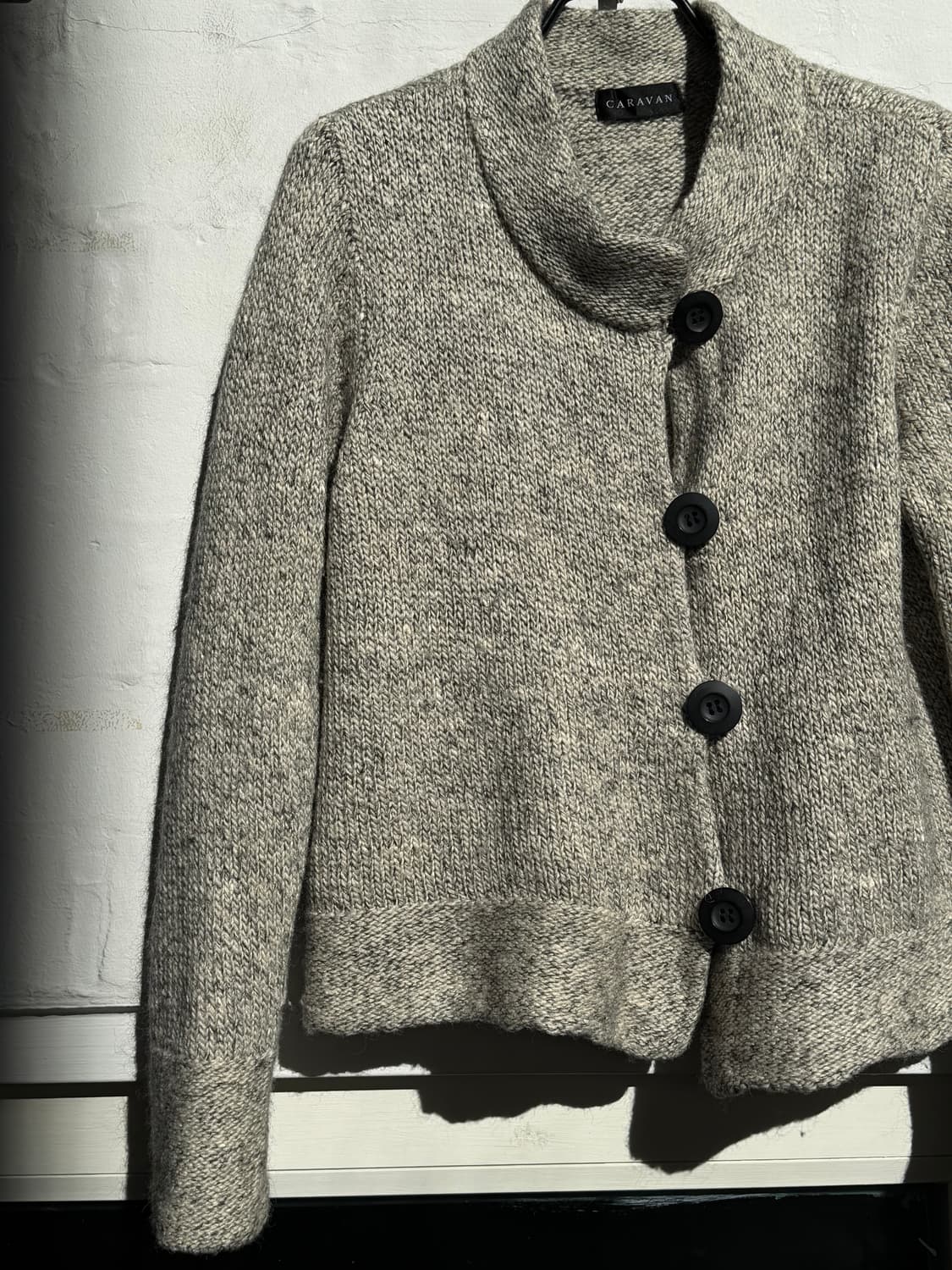Caravan 울 실크 블렌드 언발란스 니트 가디건 11R 상품이미지3