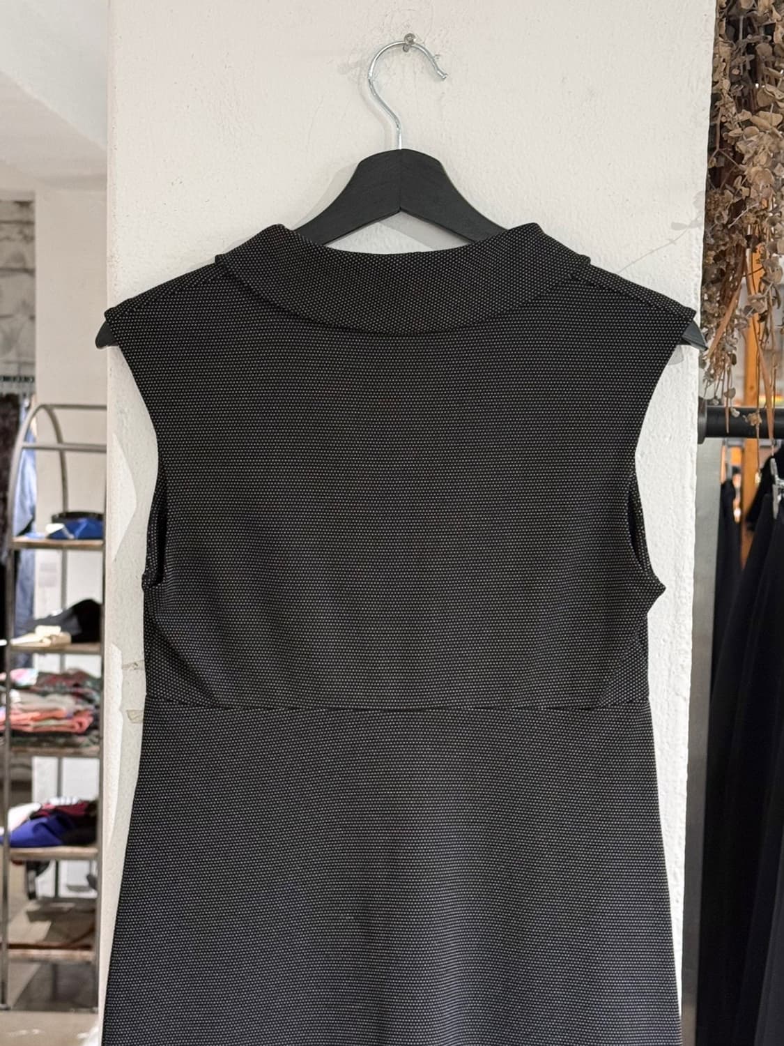 아네스베 블랙 도트 슬리브리스 원피스 상품이미지5