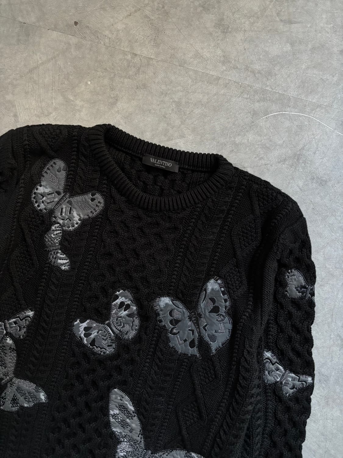 Valentino 발렌티노 버터플라이 자수 코튼 케이블 니트 상품이미지4