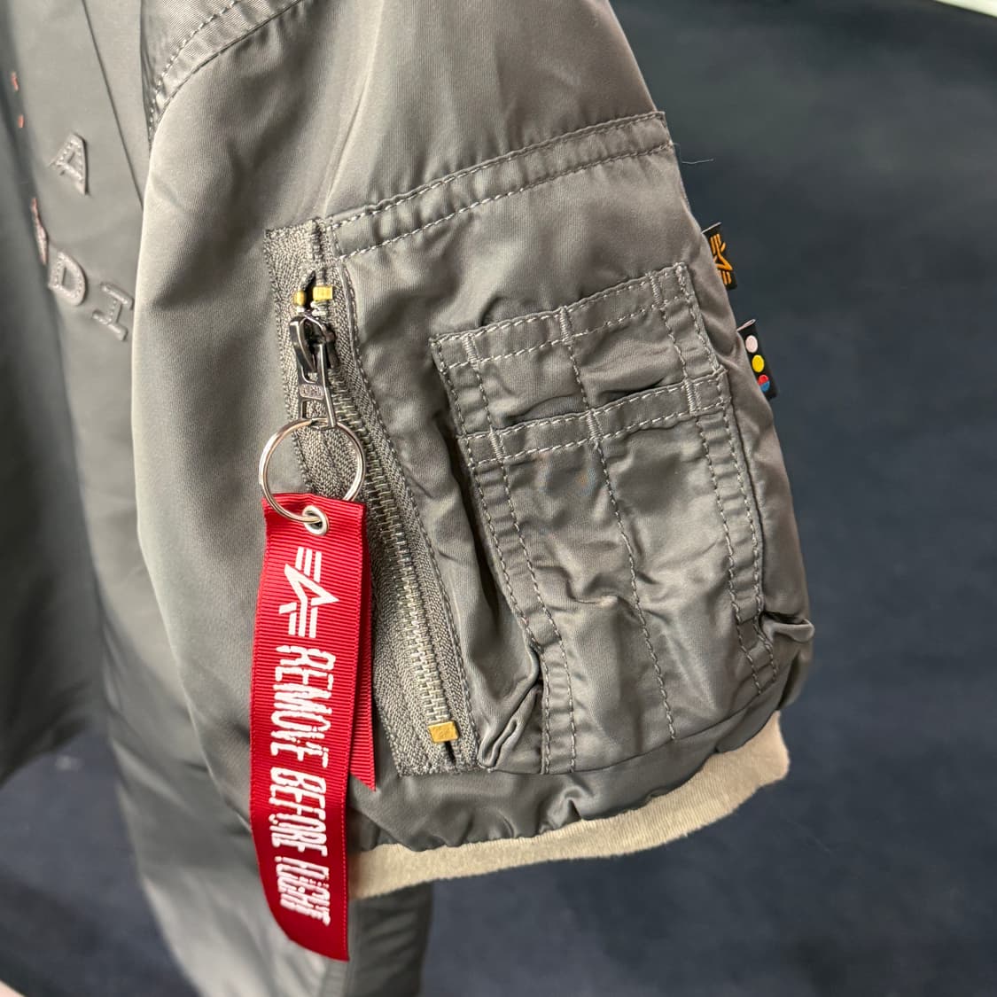 [L] IAB STUDIO 알파인더스트리 반팔 져지 건메탈 상품이미지3