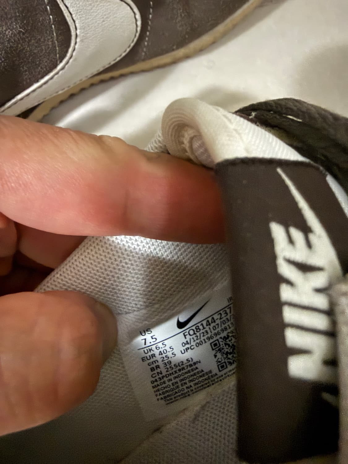 나이키 코르테즈 SE 한글날 바로크 브라운 세일 255 상품이미지4