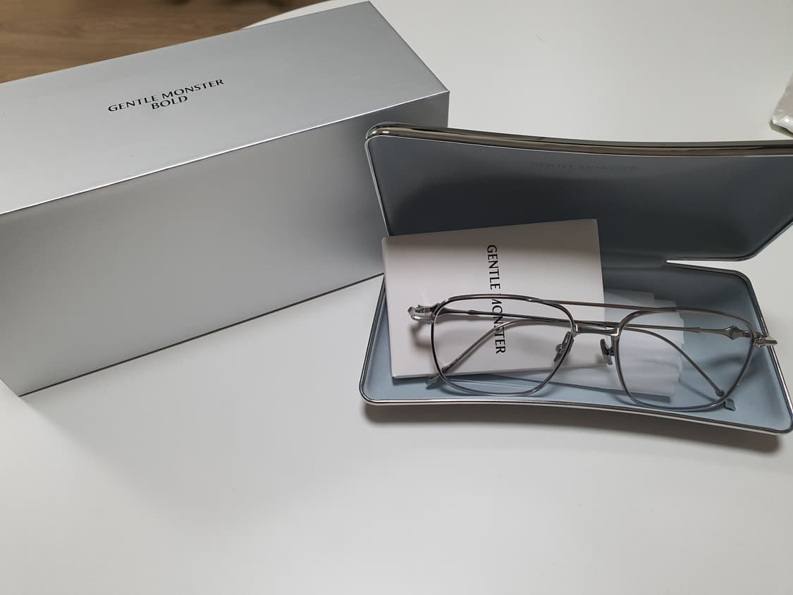 젠틀몬스터 멧 02 판매 상품이미지2